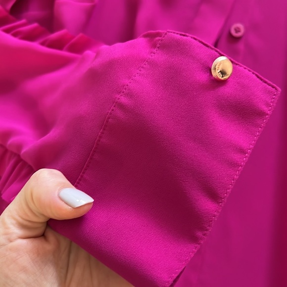 Color 2022 ! So hot pink blouse - Picture 3 of 8